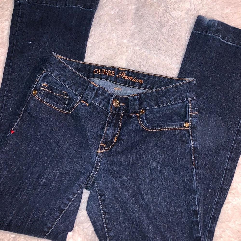 24 Guess jeans. EUC!